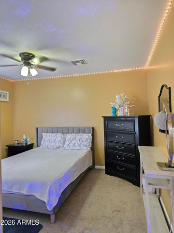 7115 W KINGS Avenue, Peoria, AZ 85382