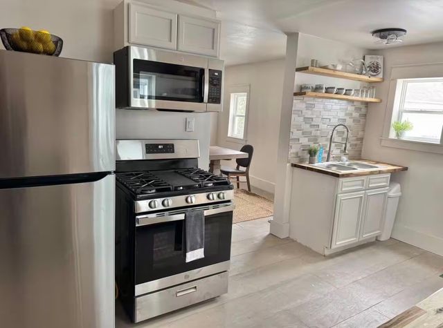 247 W 26TH Street, Erie, PA 16508