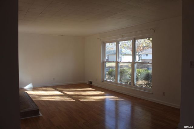 8 NORTHBROOK Drive, Mt Vernon, IL 62864