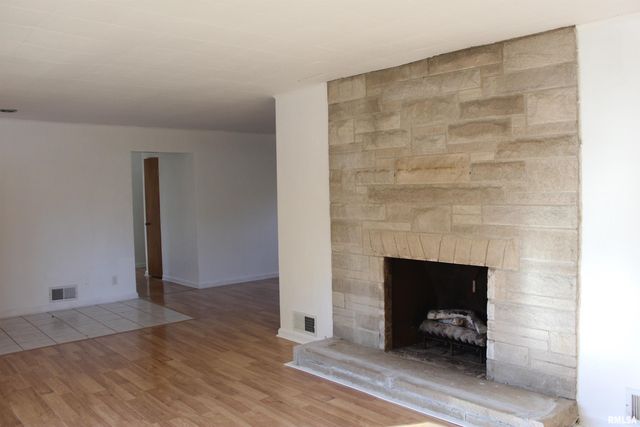 8 NORTHBROOK Drive, Mt Vernon, IL 62864