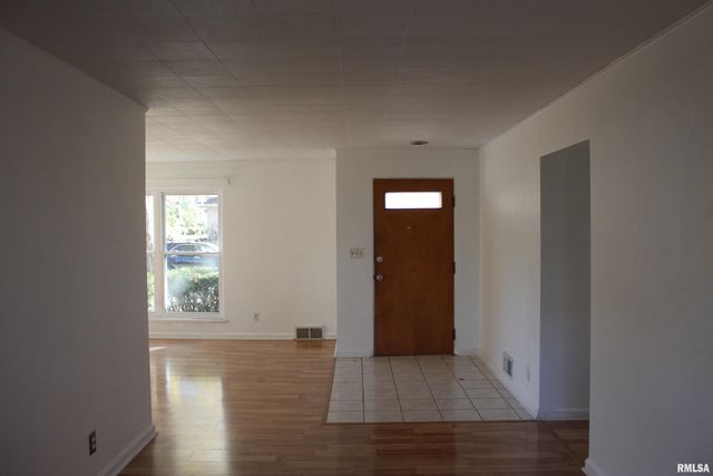 8 NORTHBROOK Drive, Mt Vernon, IL 62864