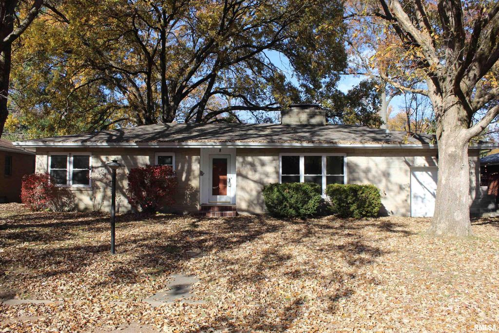 8 NORTHBROOK Drive, Mt Vernon, IL 62864