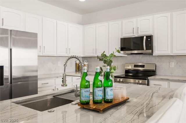 2088 Sawtooth Mountain Drive, Henderson, NV 89044