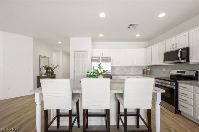 2088 Sawtooth Mountain Drive, Henderson, NV 89044