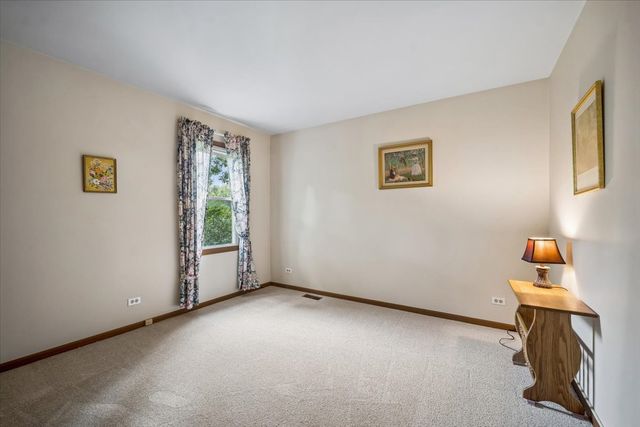 726 Dorchester Drive, Bolingbrook, IL 60440
