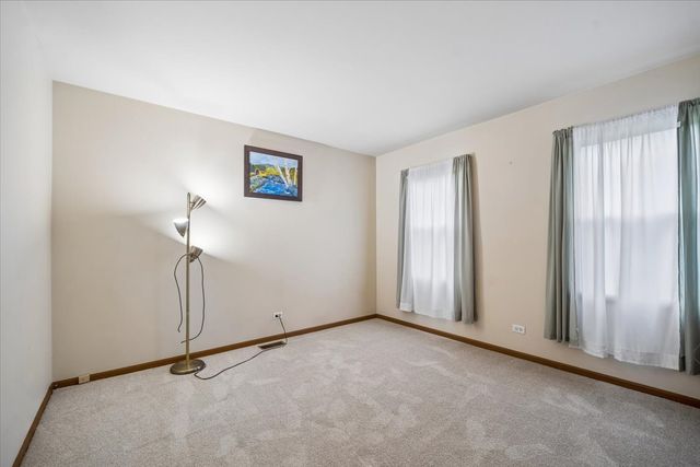 726 Dorchester Drive, Bolingbrook, IL 60440