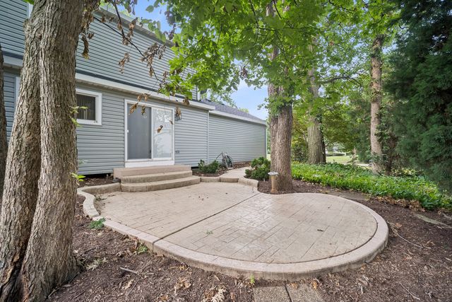 726 Dorchester Drive, Bolingbrook, IL 60440