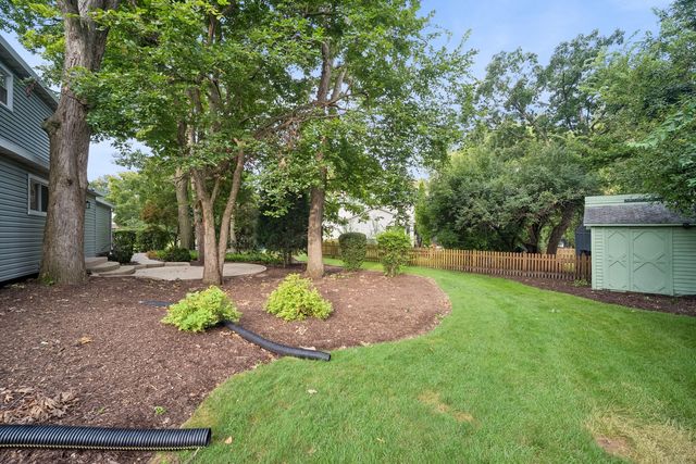 726 Dorchester Drive, Bolingbrook, IL 60440