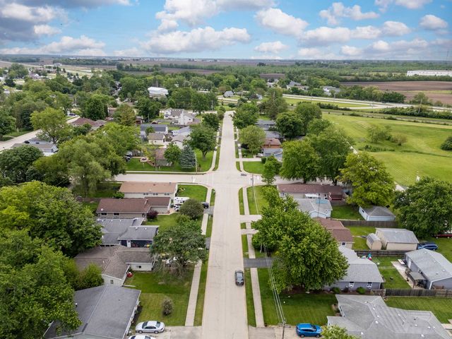 306-310 S Lincoln Street, Elwood, IL 60421