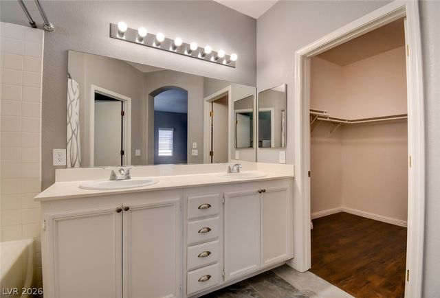 6812 Urania Court, Las Vegas, NV 89131