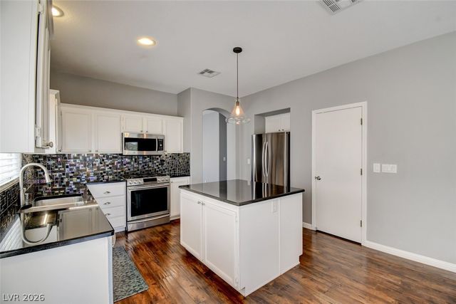 6812 Urania Court, Las Vegas, NV 89131