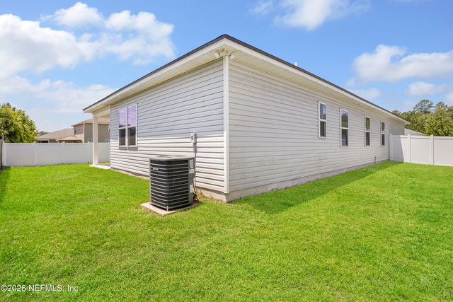 1095 PERSIMMON Drive, Middleburg, FL 32068