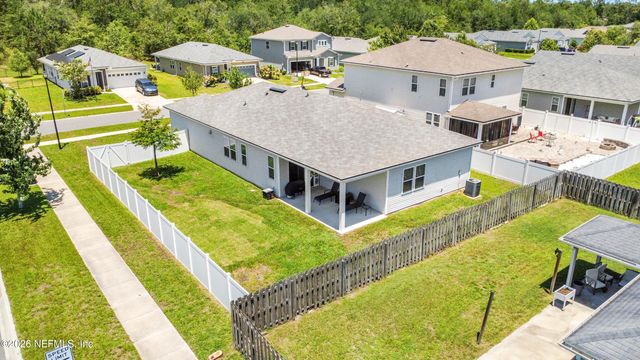 1095 PERSIMMON Drive, Middleburg, FL 32068