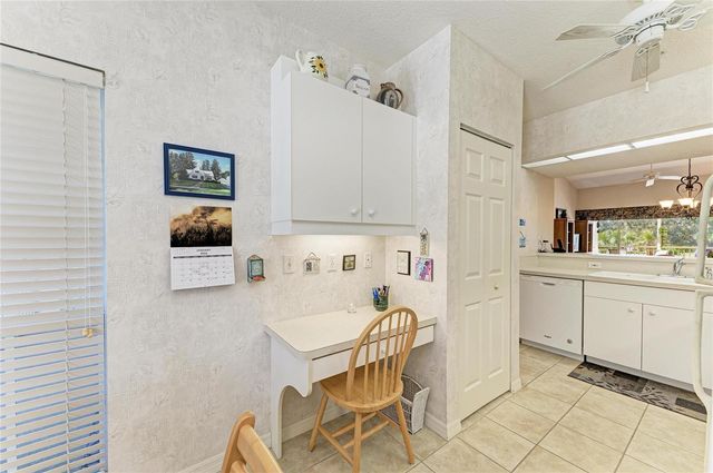 416 LAUREL LAKE DRIVE 202, Venice, FL 34292