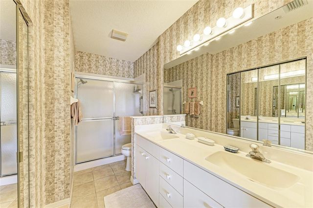 416 LAUREL LAKE DRIVE 202, Venice, FL 34292