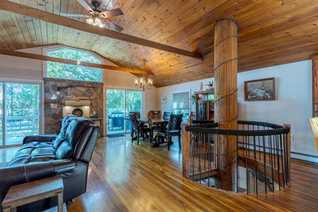 13 Dulcies Point Road, Kingston, NH 03848