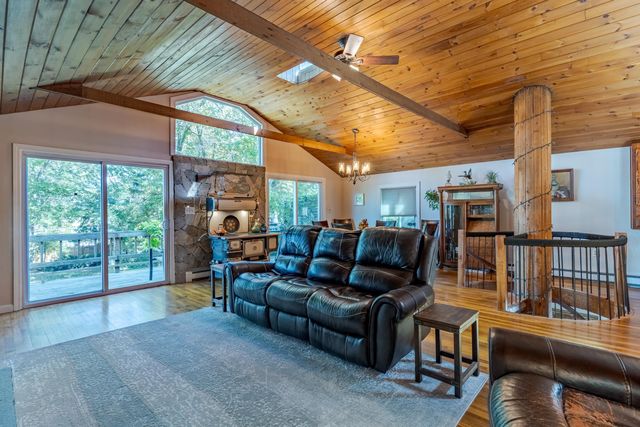 13 Dulcies Point Road, Kingston, NH 03848