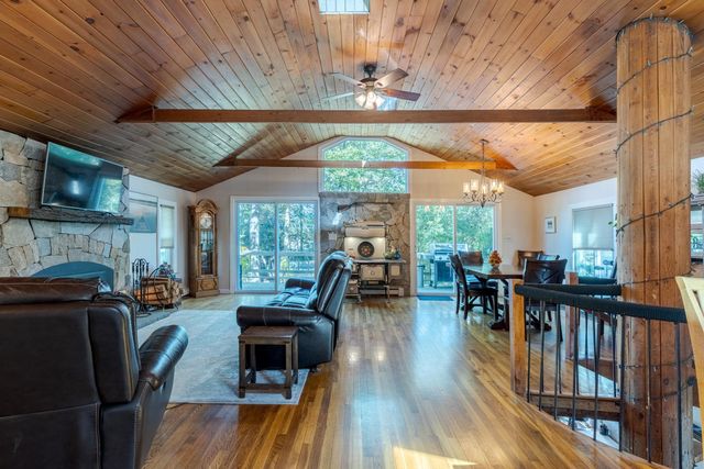 13 Dulcies Point Road, Kingston, NH 03848