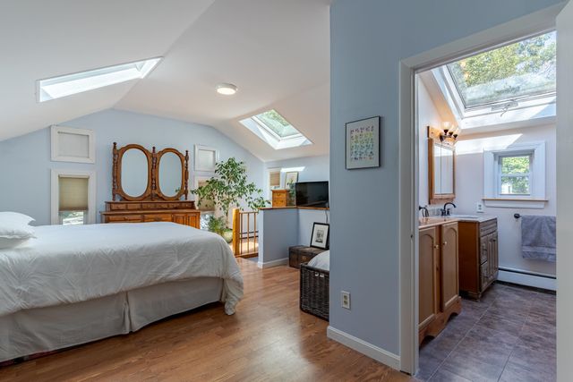 13 Dulcies Point Road, Kingston, NH 03848