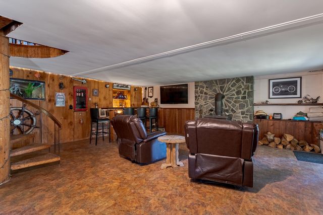 13 Dulcies Point Road, Kingston, NH 03848