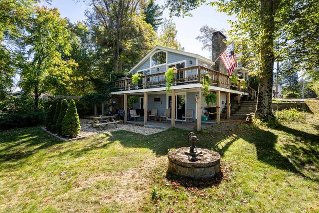 13 Dulcies Point Road, Kingston, NH 03848