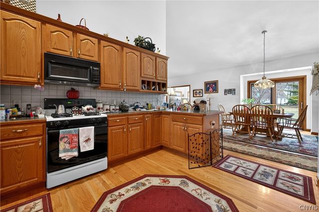 133 Willowbrook Drive, Owasco, NY 13021