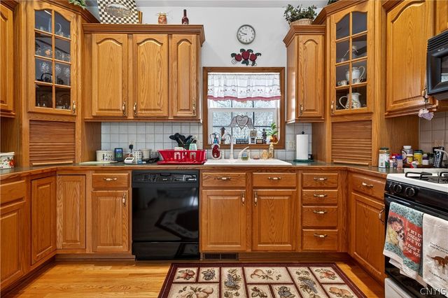 133 Willowbrook Drive, Owasco, NY 13021