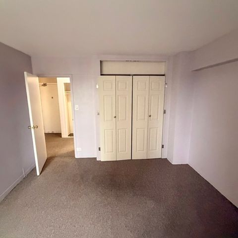 7337 S South Shore Drive 1012, Chicago, IL 60649