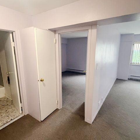 7337 S South Shore Drive 1012, Chicago, IL 60649