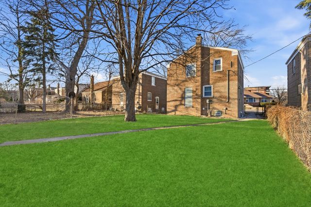 2239 123rd Street, Blue Island, IL 60406