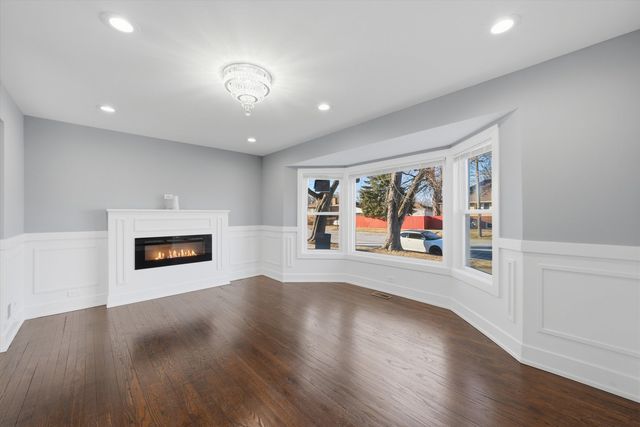 2239 123rd Street, Blue Island, IL 60406