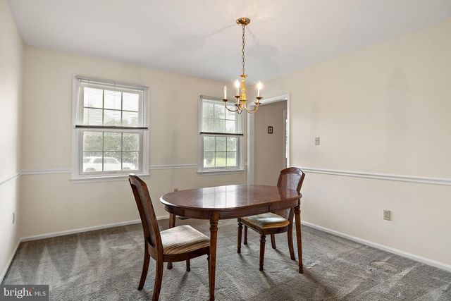 30 LOCHVIEW DR, Bear, DE 19701