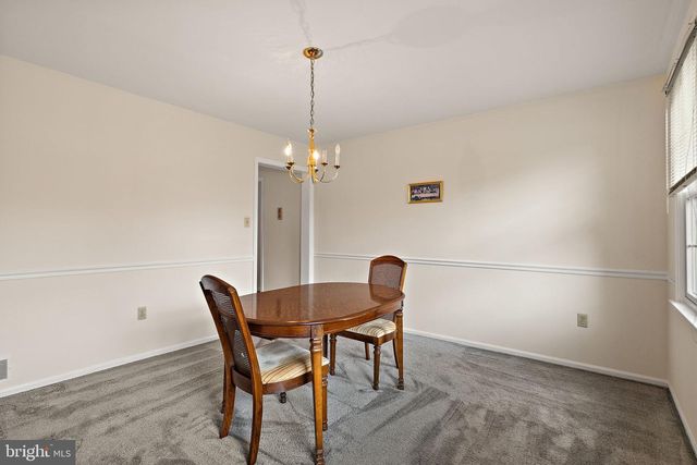 30 LOCHVIEW DR, Bear, DE 19701