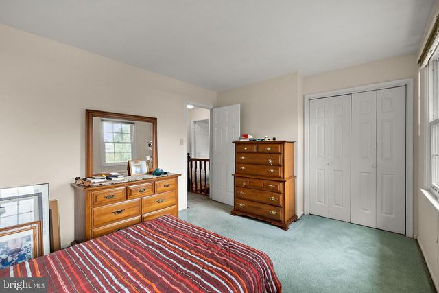 30 LOCHVIEW DR, Bear, DE 19701