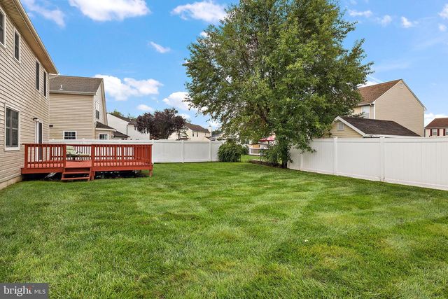 30 LOCHVIEW DR, Bear, DE 19701