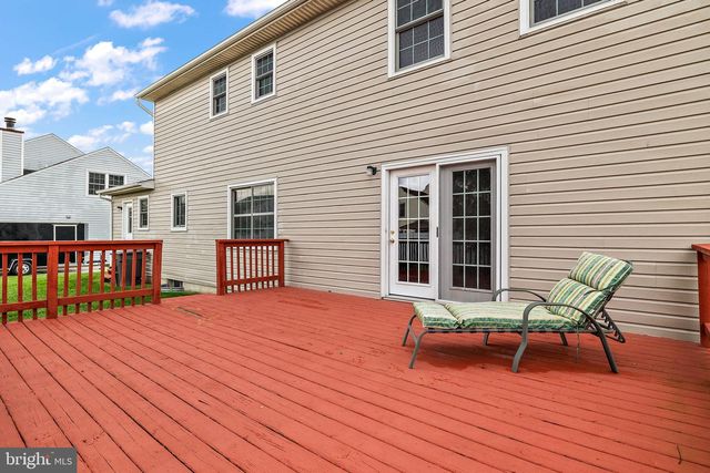 30 LOCHVIEW DR, Bear, DE 19701
