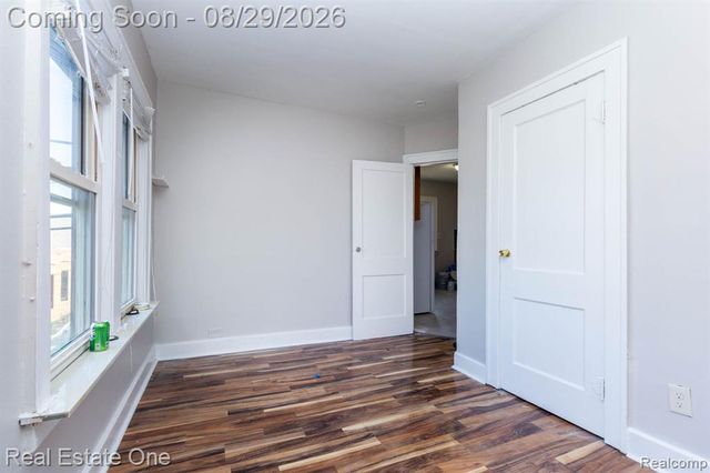 4932 Reuter Street, Dearborn, MI 48126