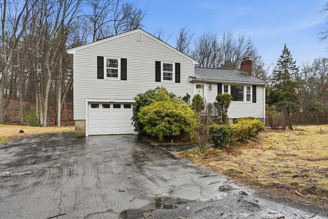 8 Ledgewood Drive, Canton, MA 02021
