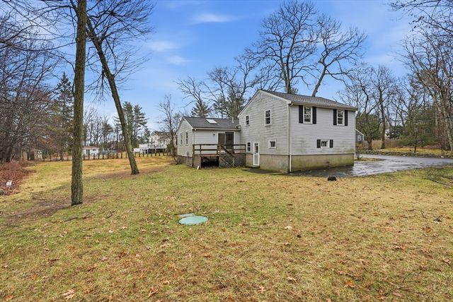 8 Ledgewood Drive, Canton, MA 02021