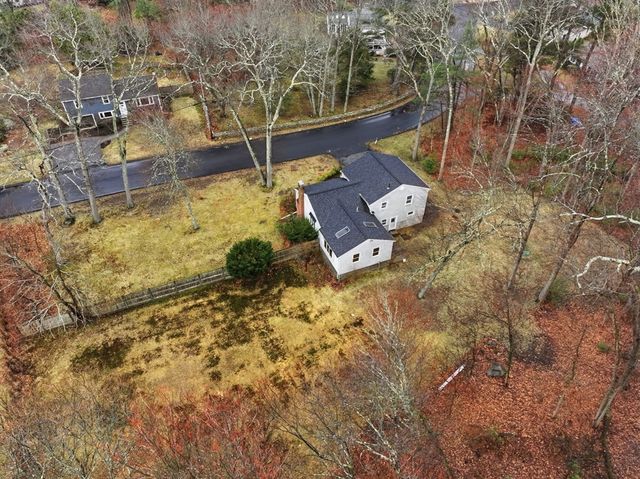 8 Ledgewood Drive, Canton, MA 02021