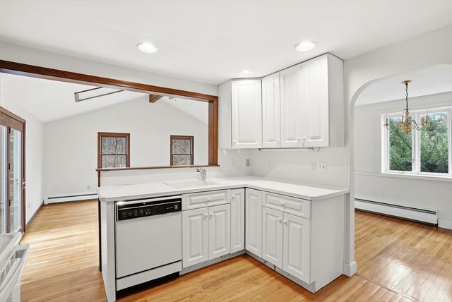 8 Ledgewood Drive, Canton, MA 02021