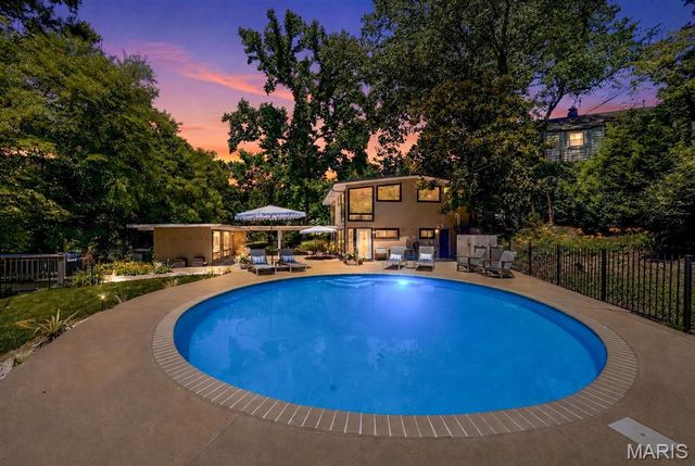 424 Belleview Avenue, Webster Groves, MO 63119