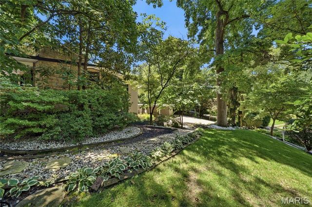 424 Belleview Avenue, Webster Groves, MO 63119