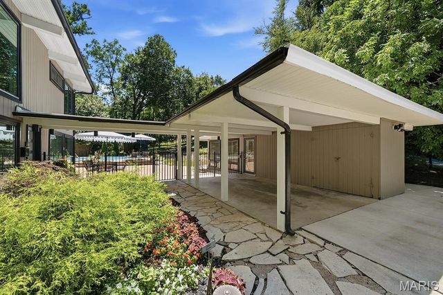 424 Belleview Avenue, Webster Groves, MO 63119