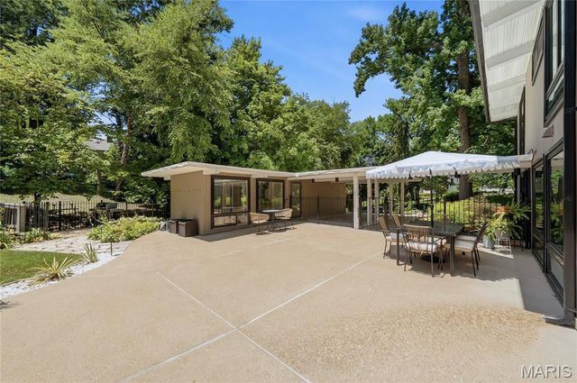 424 Belleview Avenue, Webster Groves, MO 63119