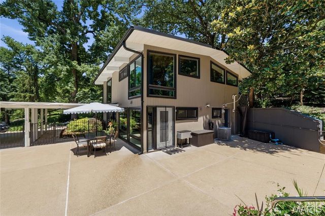 424 Belleview Avenue, Webster Groves, MO 63119