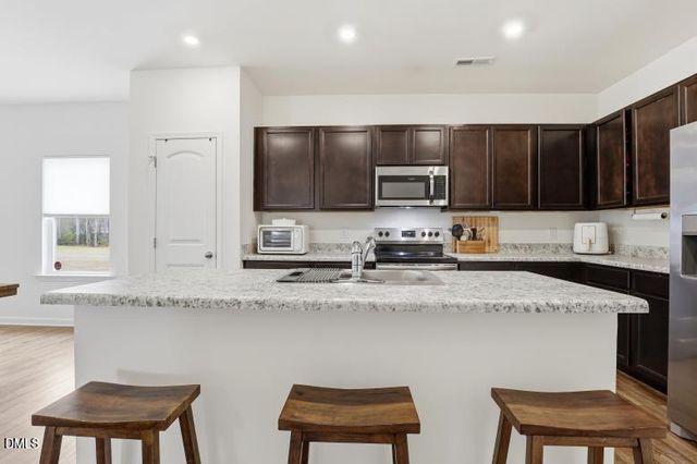 318 Settlers Pointe Drive, Pikeville, NC 27863