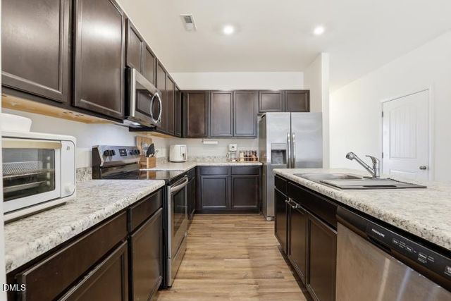 318 Settlers Pointe Drive, Pikeville, NC 27863