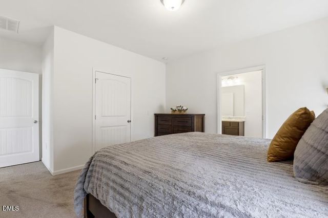 318 Settlers Pointe Drive, Pikeville, NC 27863