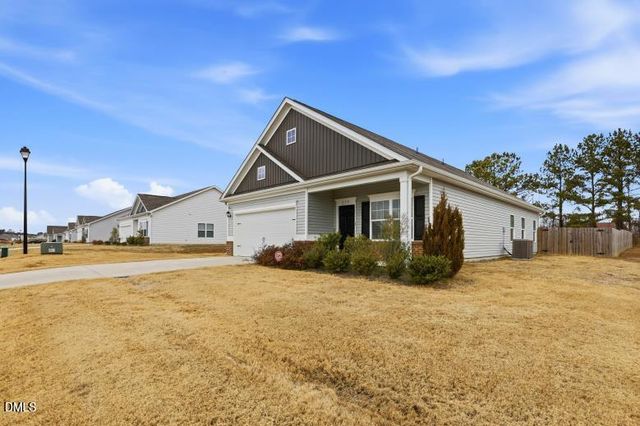 318 Settlers Pointe Drive, Pikeville, NC 27863